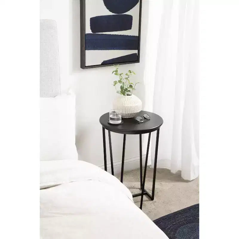 Kate and Laurel Solvay Round Side Table